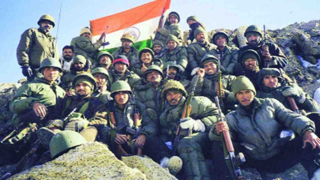 Indian Soldiers after Kargil War victory
